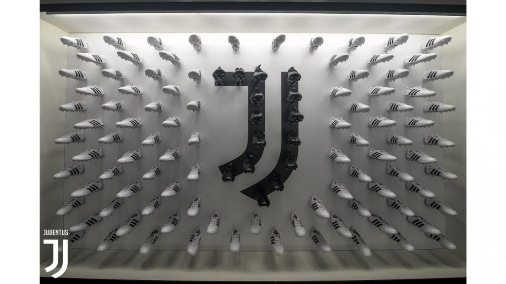 Juventus New Logo 4
